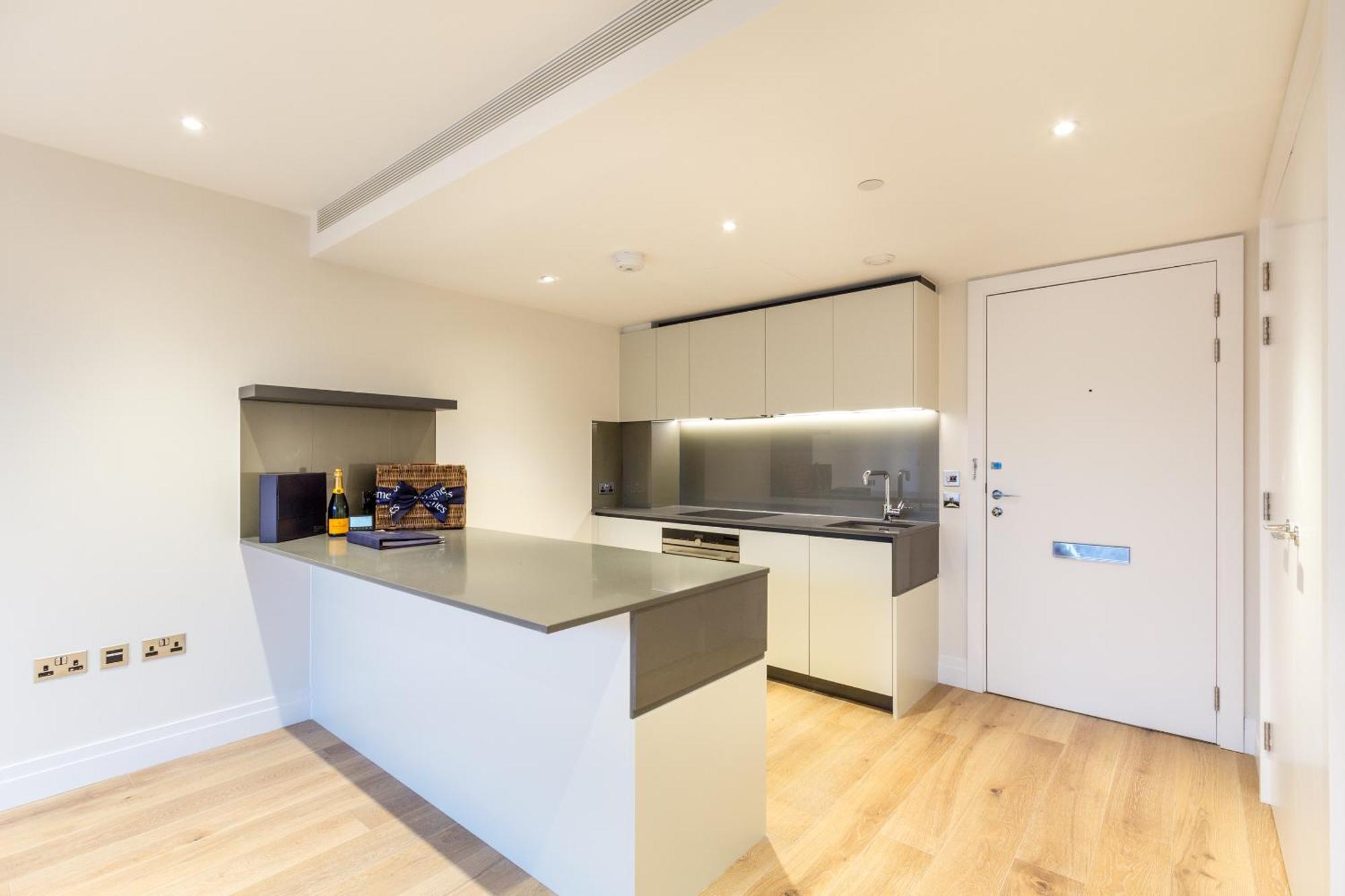 Studio Come 1 Bed Flat In Vauxhall Next To Battersea Londres Exterior foto